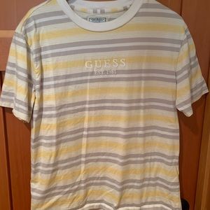 Never worn guess t shirt
